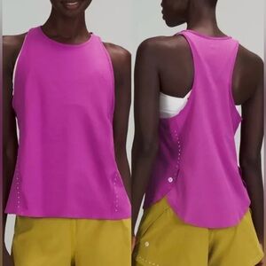LULULEMON Lightweight Stretch Running Tank Top in Vivid Plum - Size 6